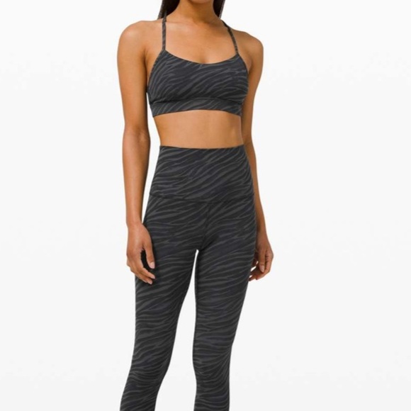 Lululemon I 8 - Picture 8 of 10